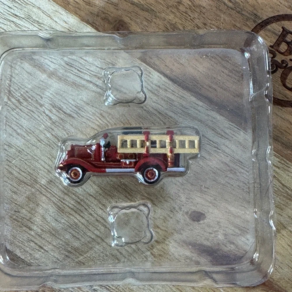 Hallmark 1929 Chevrolet Fire Engine Ornament Miniature Fire Brigade 2004 Red